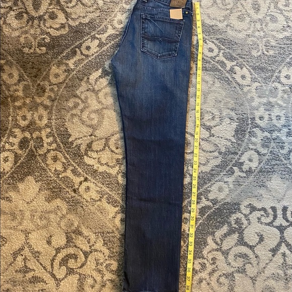 Lucky Brand Straight Leg Jeans - Picture 3 of 4